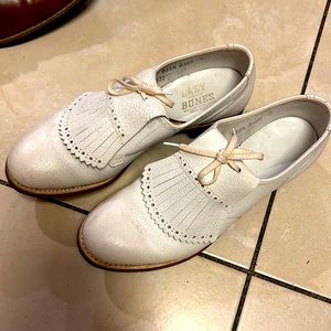 Vintage lazy bones golf shoes